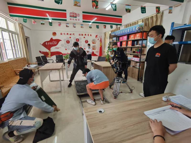 丘北县广告片拍摄公司：极简主义践行者，少即是多的视觉哲学